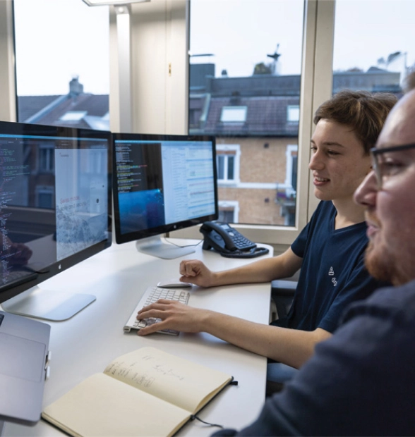Stagiaire IMS encadré par un mentor.